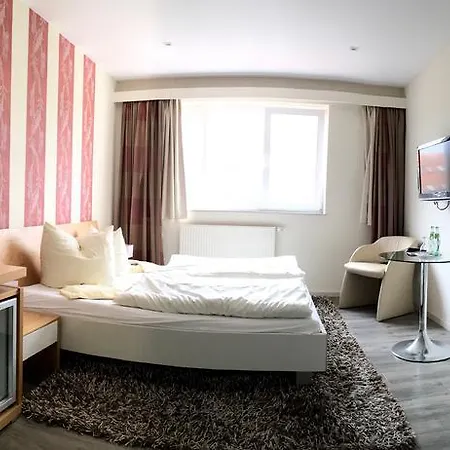 Hotel Ruegenblick 3*